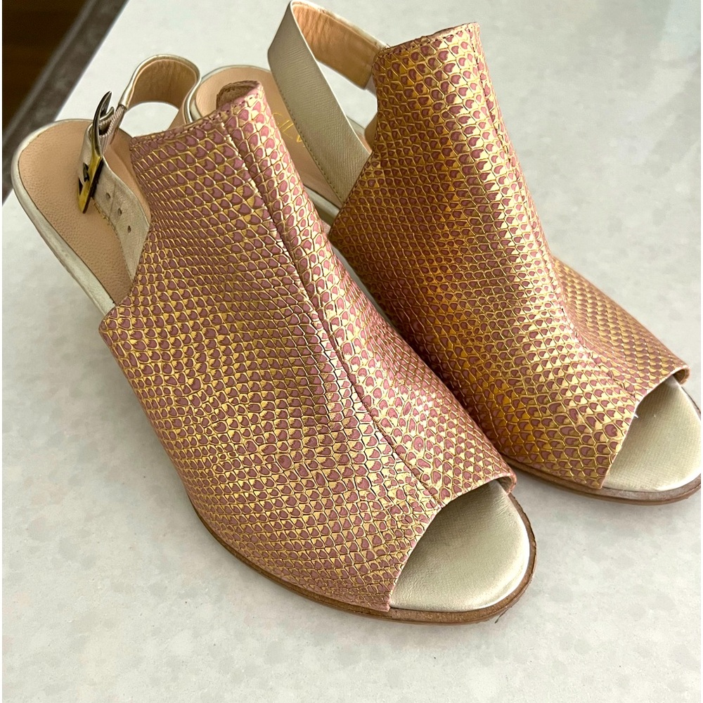 Silvana Diez designed shoes by Milano Bags, Peru excellent craftsmanship